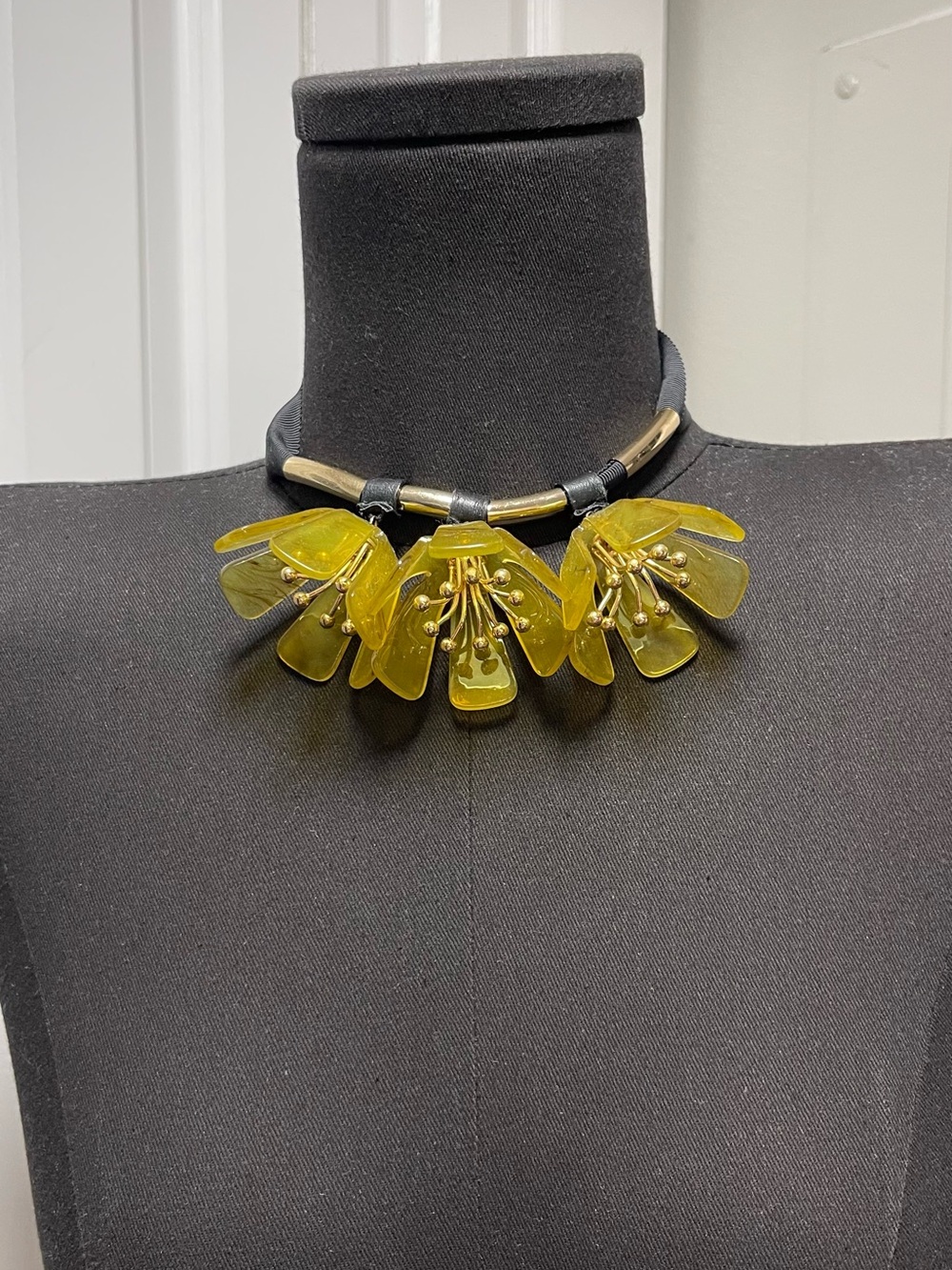 Ipekyol Statement Yellow Floral Petal Choker Necklace